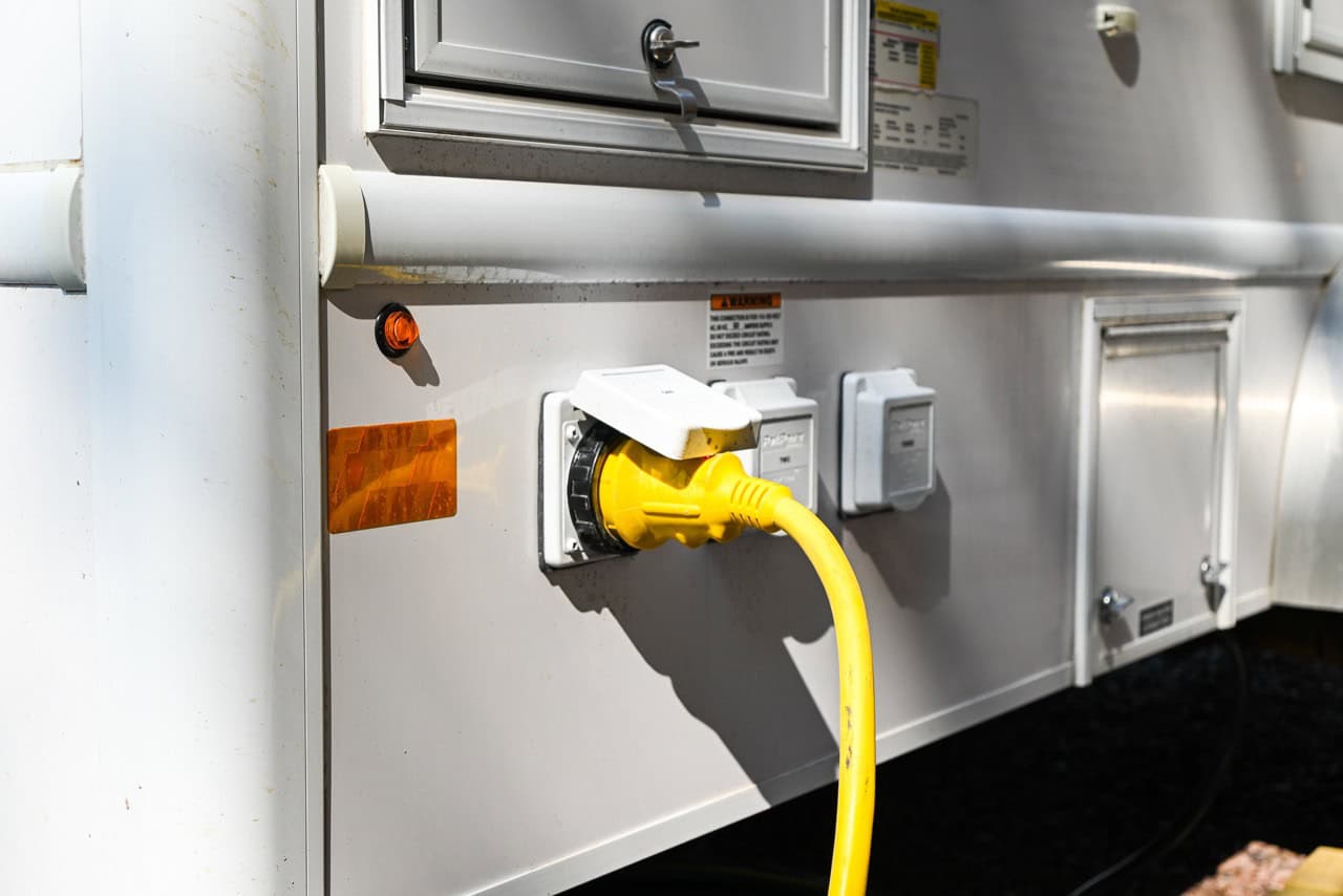 Restroom Trailer External Power